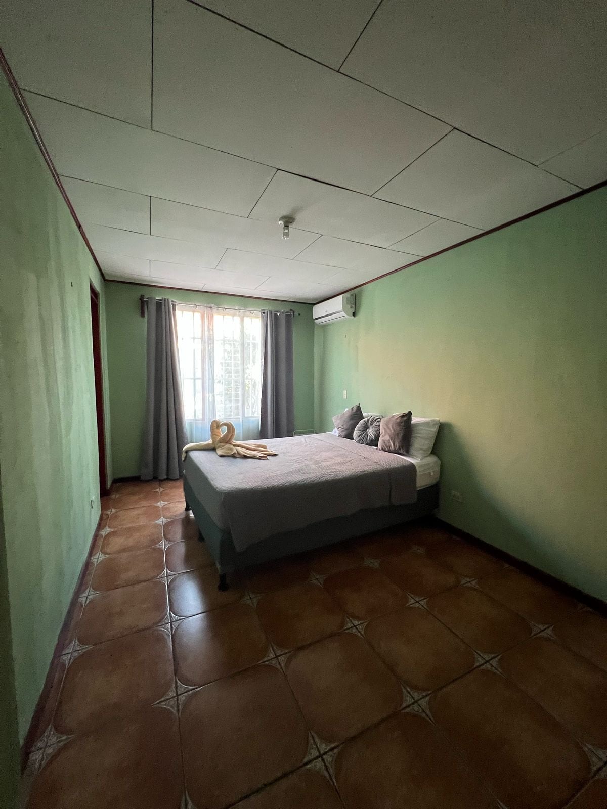 საძინებელი 1