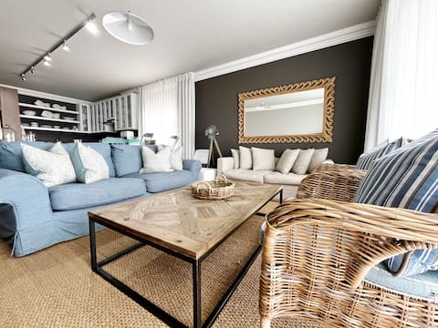 Coastal Hospitality - Beach Club 107