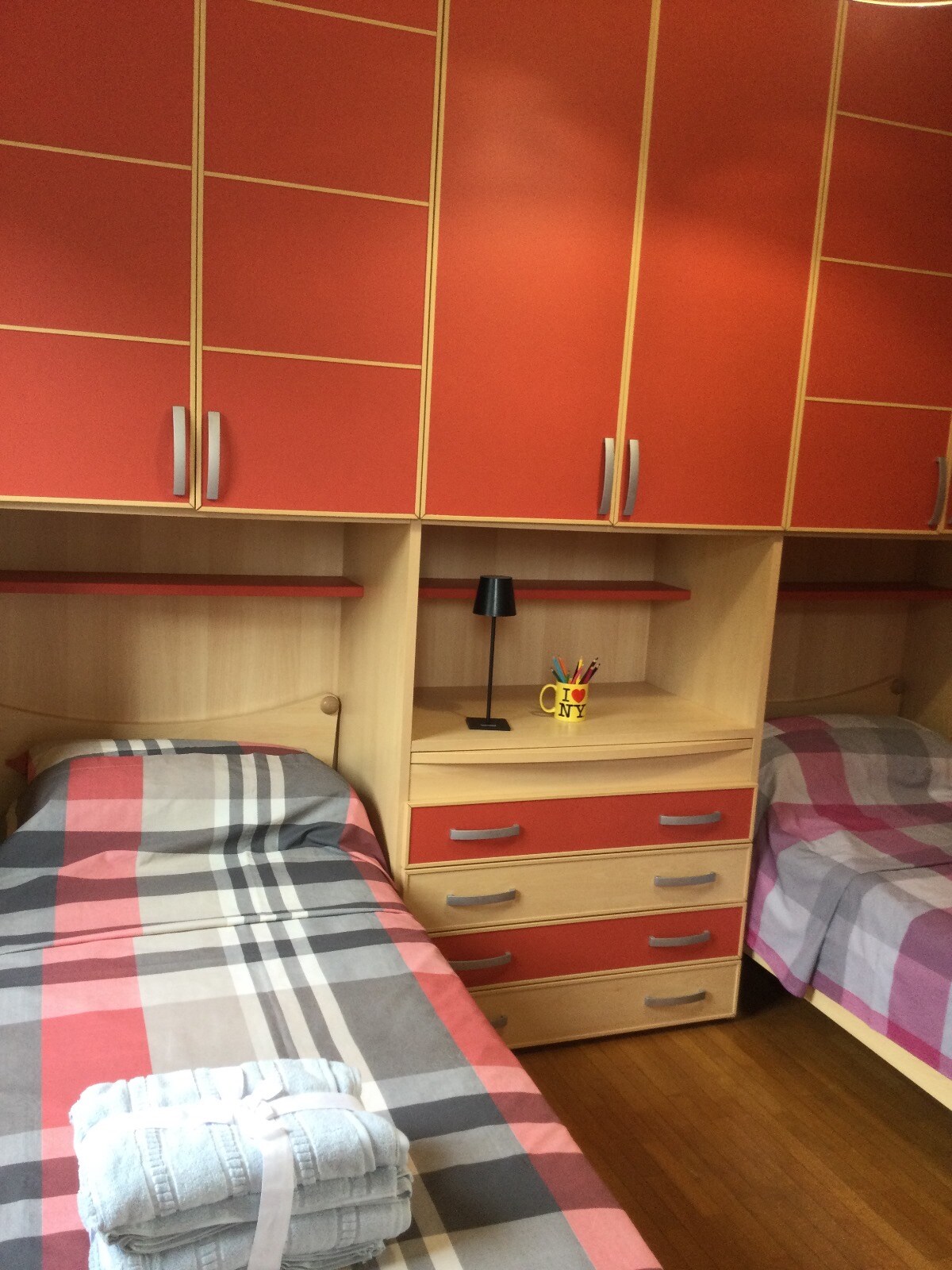 غرفة النوم 2