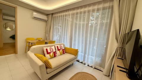 Fantasea Kamala Beach 2 BR 611 by the sea