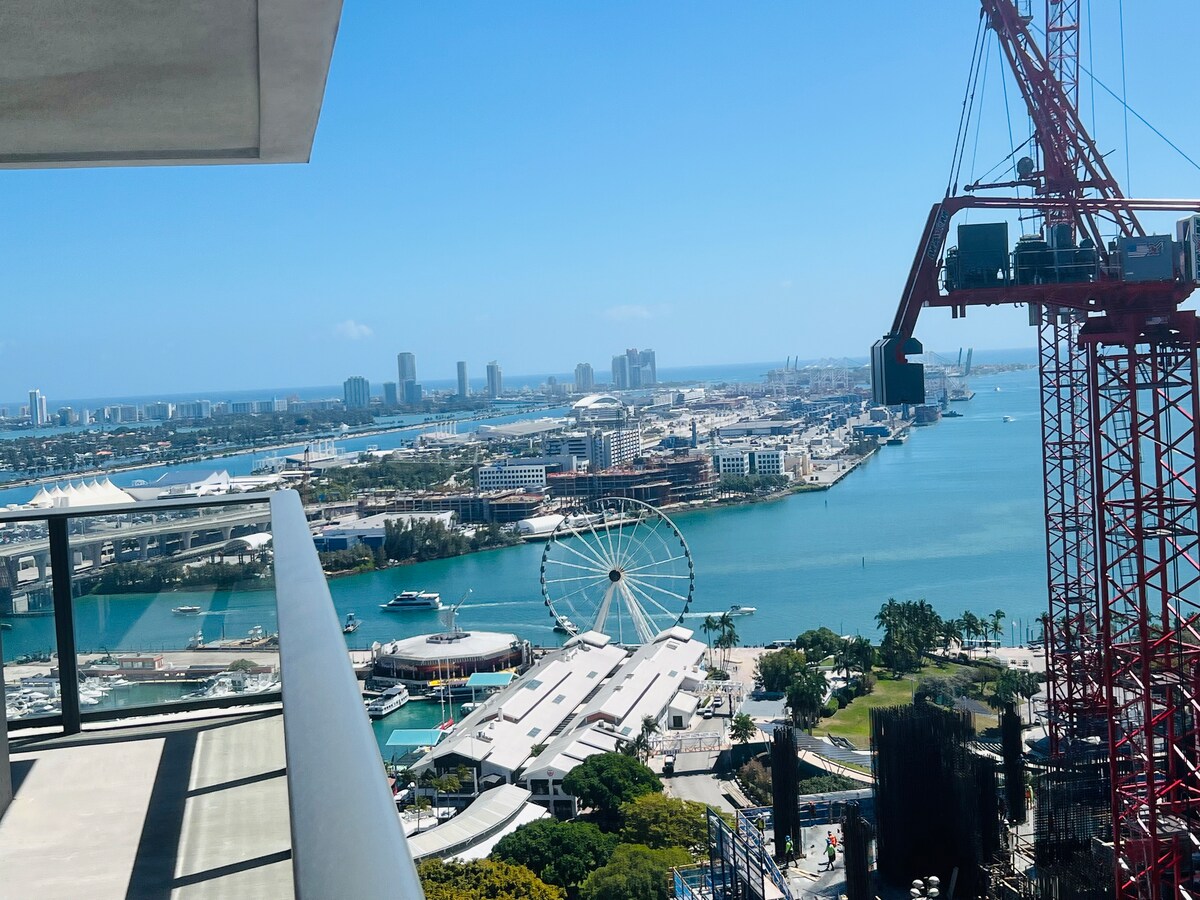 Penthouse Studio