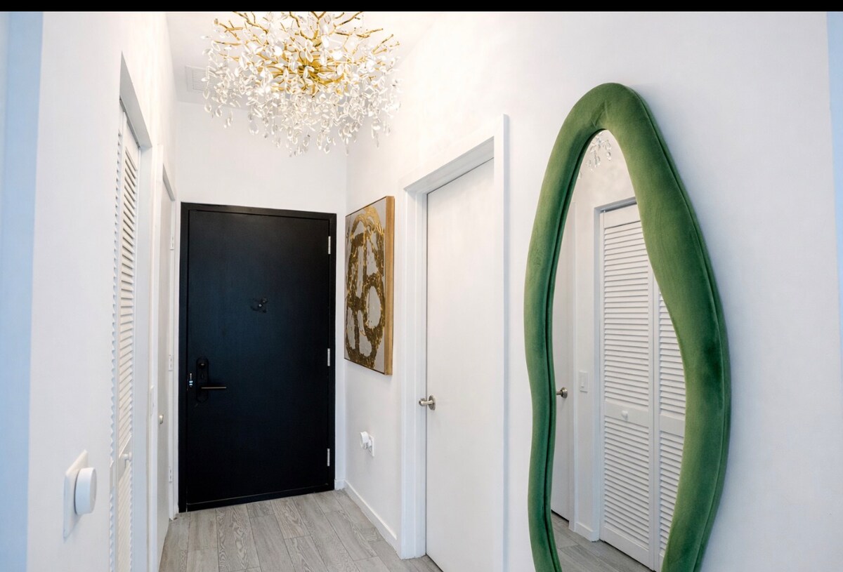 Penthouse Studio