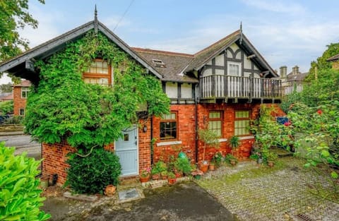 The Coach House, York