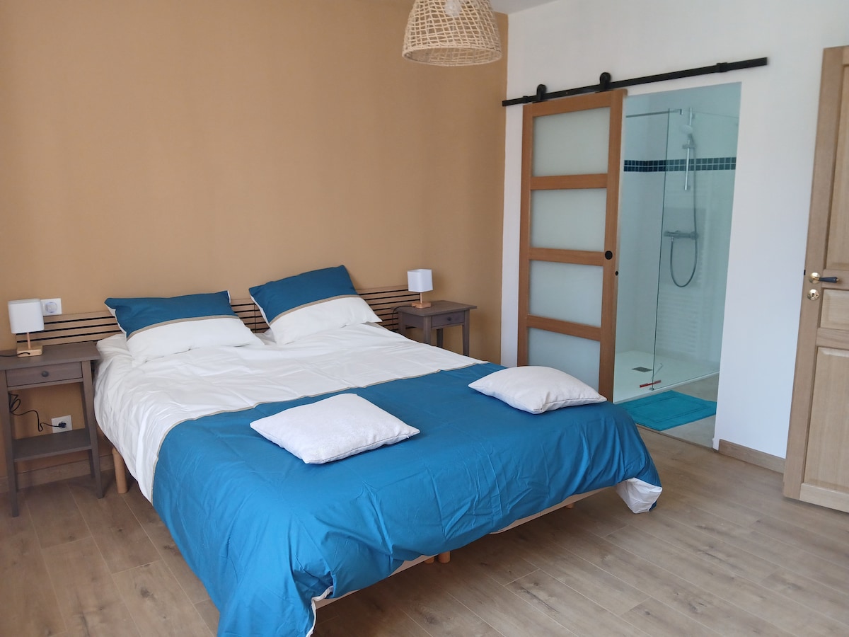 غرفة النوم 1