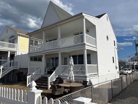 The Notebook House on the Bay!