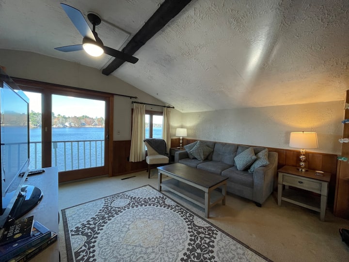 House With Waterfront View - Hampstead, NH