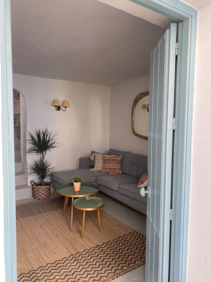 Village Town House, Sea Views + Roof Top Terrace - Frigiliana
