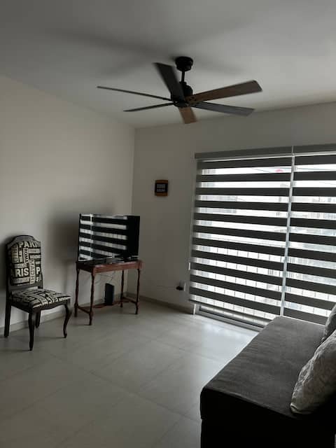 Popular Airbnb listing: Cozy apartment: “Arts & CG Center” in San Luis Potosí
