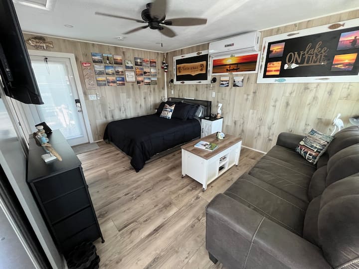 Ultimate Dock House W/ Boat Parking - Okeechobee, FL
