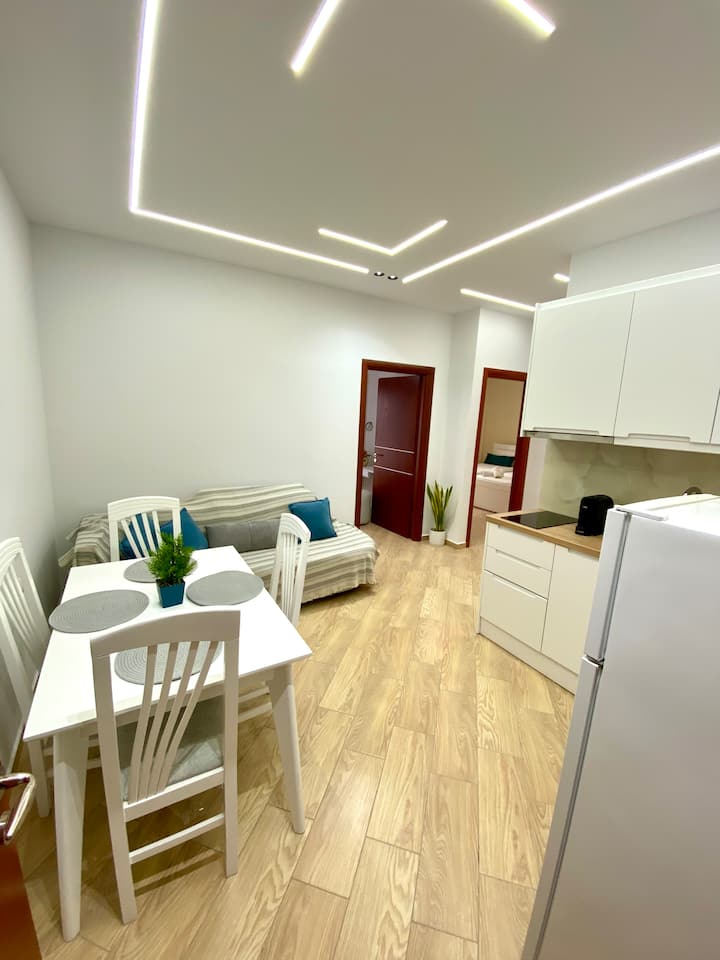 Bruna's Sea View Spacious Apartment - Albanie