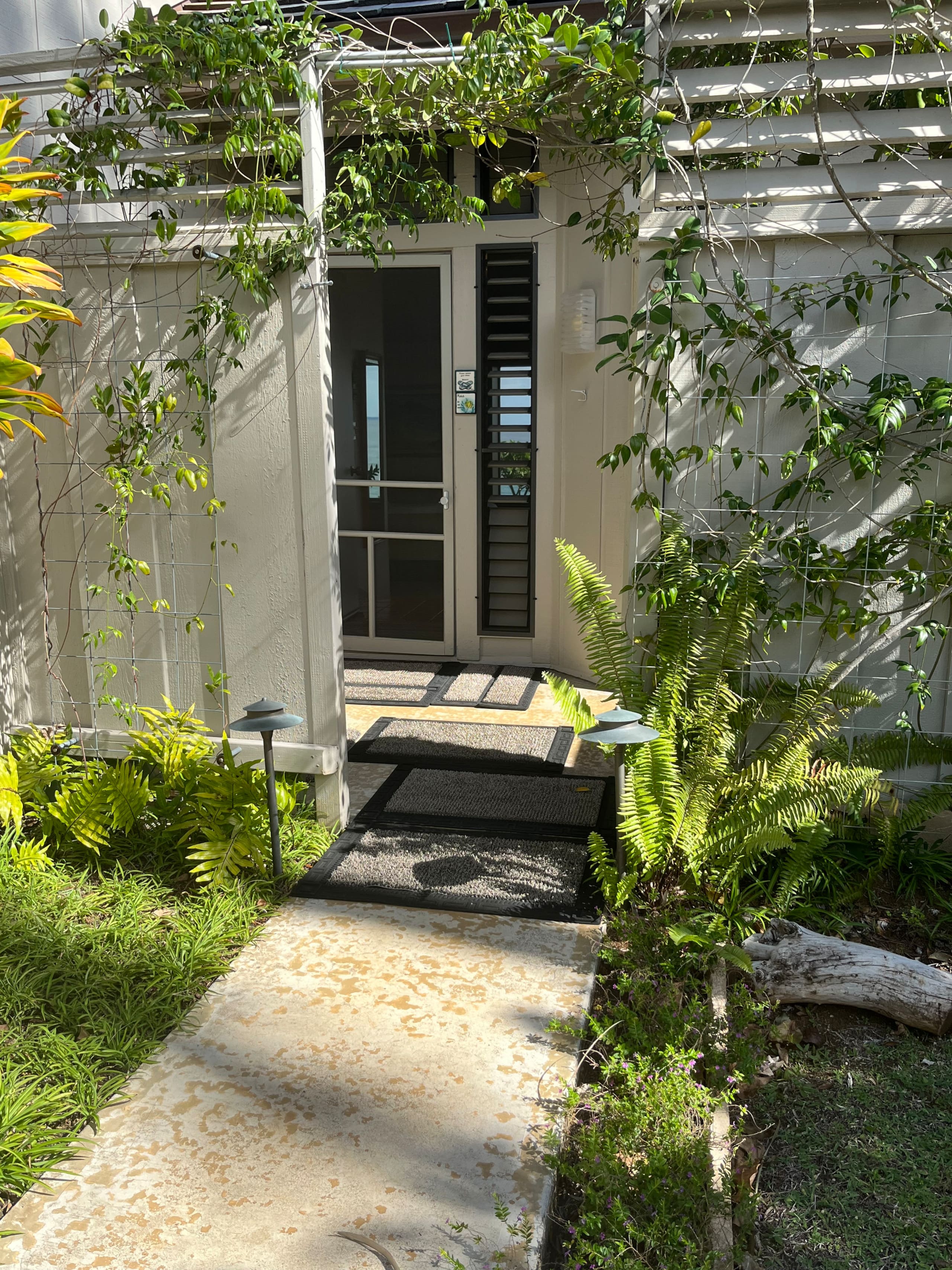 Guesthouse in Princeville · ★5.0 · Studio · 1 bed · 1 bath - Image 9
