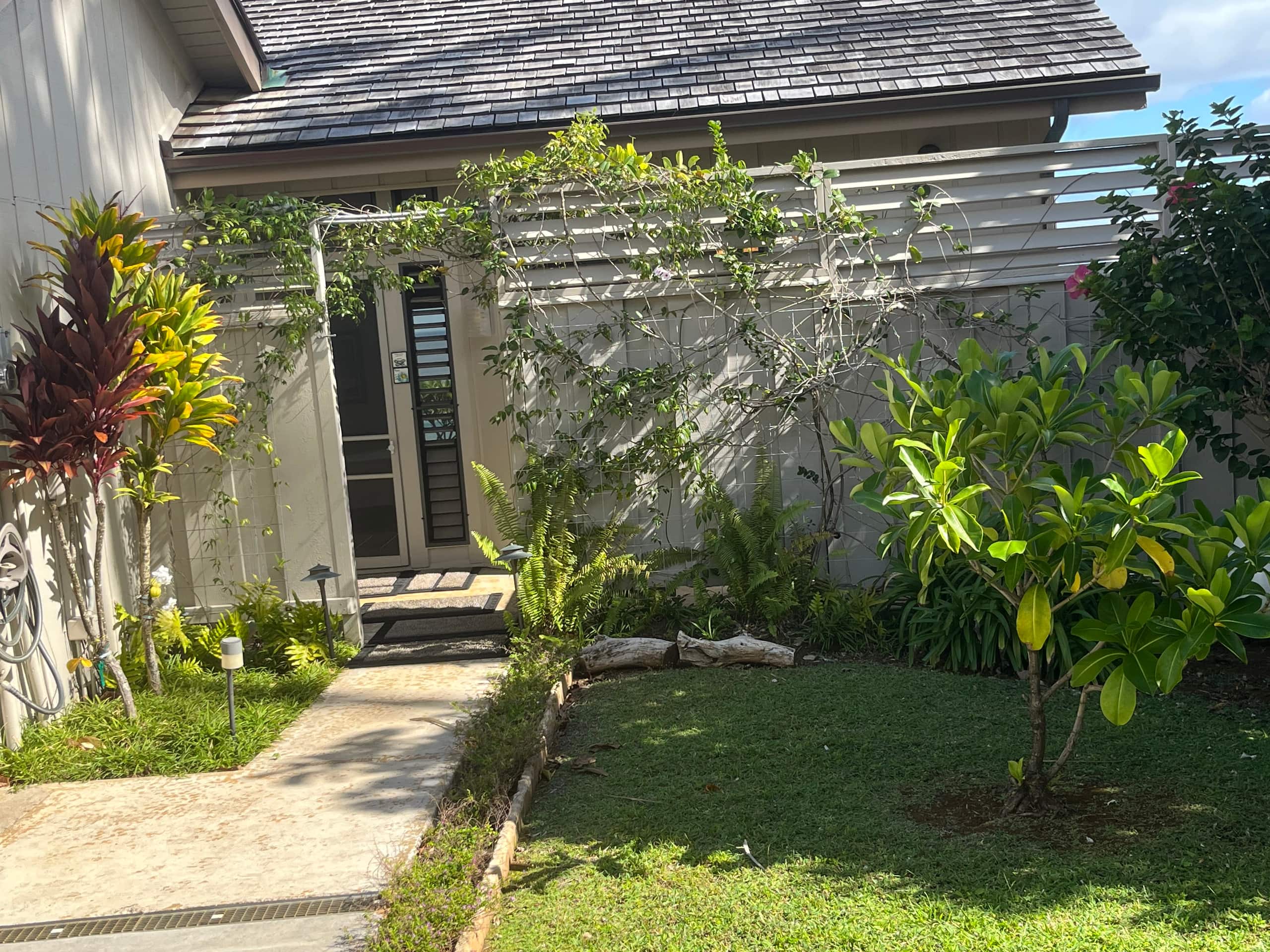 Guesthouse in Princeville · ★5.0 · Studio · 1 bed · 1 bath - Image 8