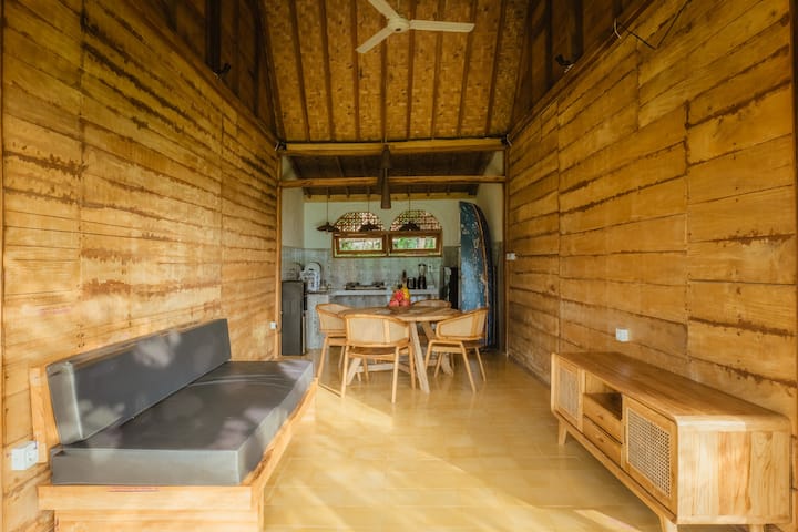Organic Farm Wooden Bungalow 2bedroom & Kitchen - Klungkung