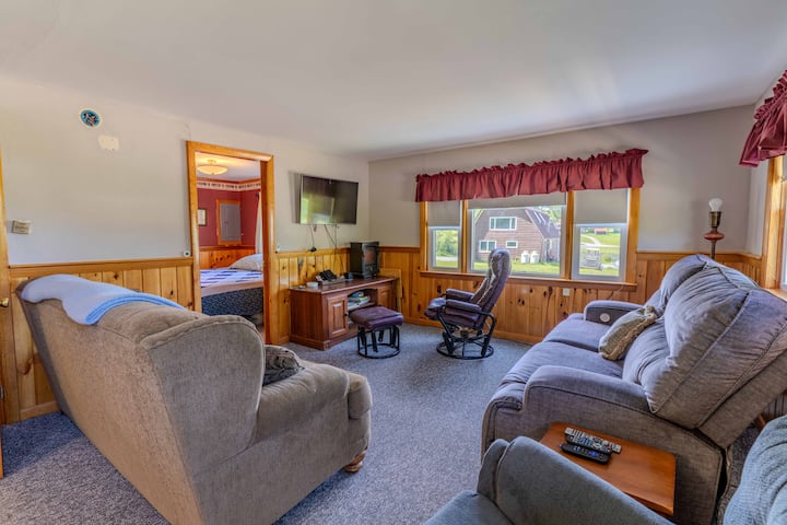 Moose River Cabin - Ridge Road - Mount Kineo State Park, Greenville