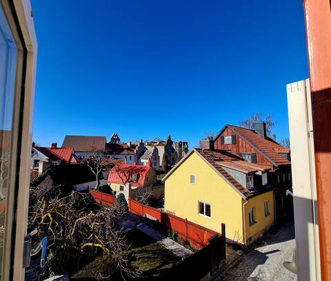 Accommodation in the middle of medieval Visby