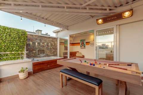 4-bedroom penthouse with terrace and private Jacuzzi