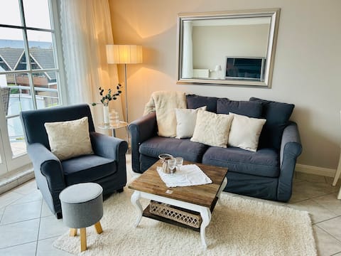 Top Airbnb: Lottchens Möwennest, quiet, 3 minutes to the beach, garage in Scharbeutz