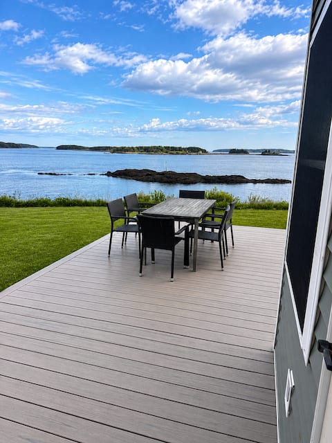 Watch Whales from your Deck/Newly Renovated 4b/4b