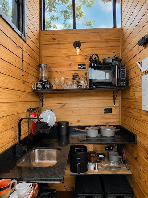 Top Airbnb: Romantic Cabin with Breakfast and Hot Tub in São Roque