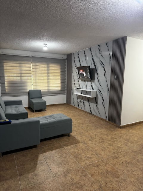 Comfortable and centrally located furnished apartment in Maracay