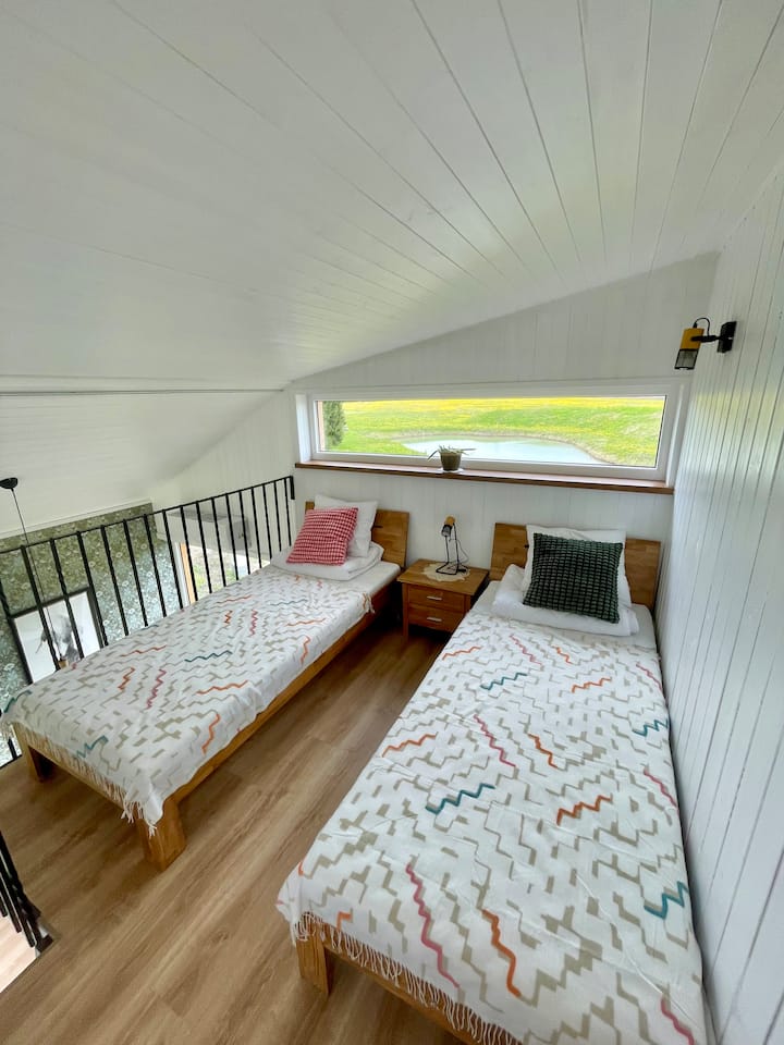 Voodid saab kokku lükata