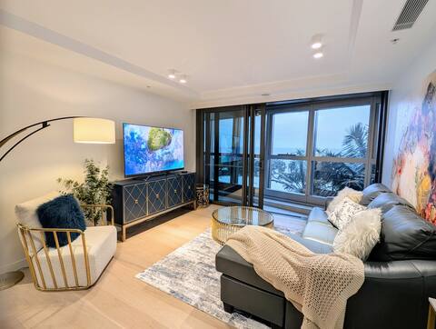 Successful Airbnb property: Luxury Jewel Holiday Apt Sunrise Ocean views 2B2B in Surfers Paradise