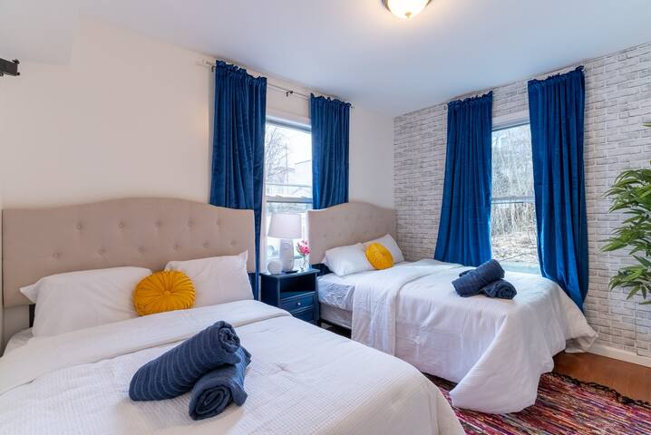 Luxury house Minutes from NYC gallery image 4