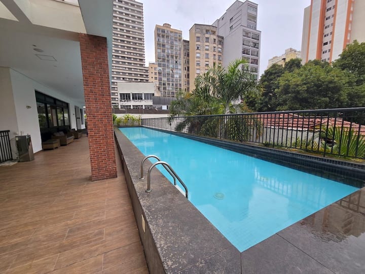 Apto Espaçoso No Centro Sp / Hidro + Piscina - Brazil