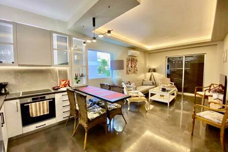 Stylish apartment Beach walk