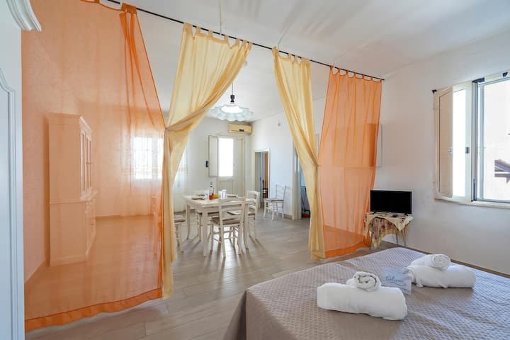 Onde Dorate  In Centre, Close To Beach - Porto Cesareo