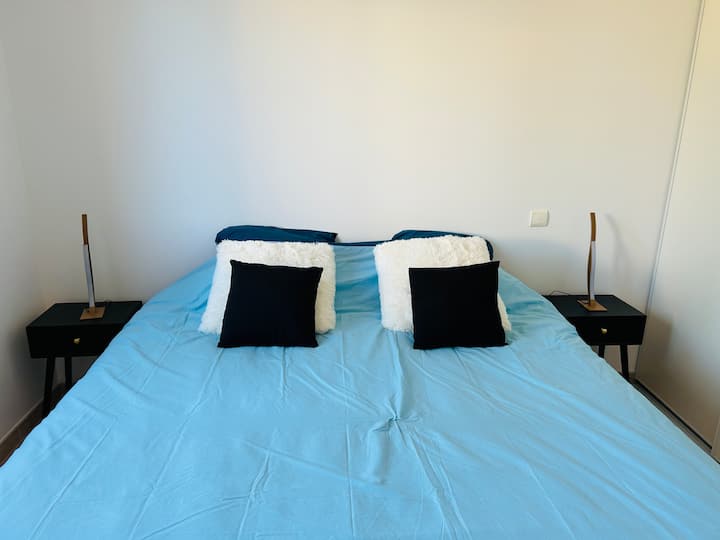 Главна спална соба, поглед кон булодром