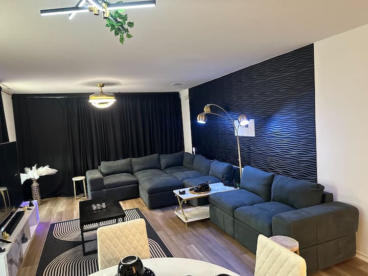 Cozy Stay W/ Pool –Relax W/ Easy Access To Highway - San Marcos, TX