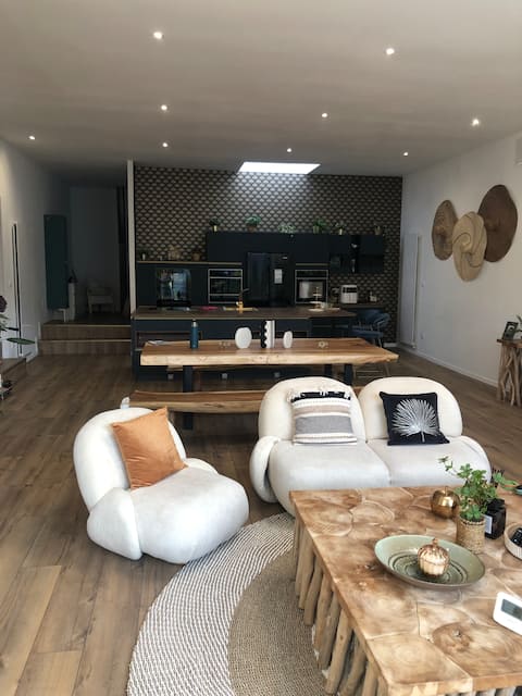 Propriété Airbnb réussie: Loft in the center à Évreux