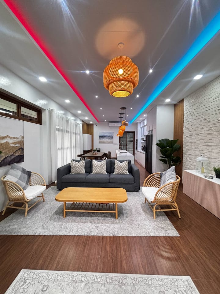 Private Bali-inspired Villa W/ Pool & Lush Views - Laoag City