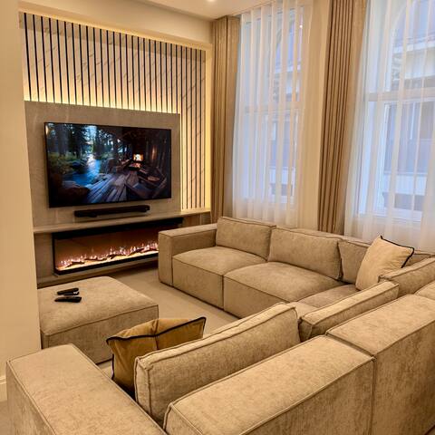 Chambers Residence 5* Elegance | 3BR | Luxe gallery image 2