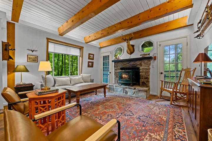 Chalet In The Valley - Maggie Valley, NC