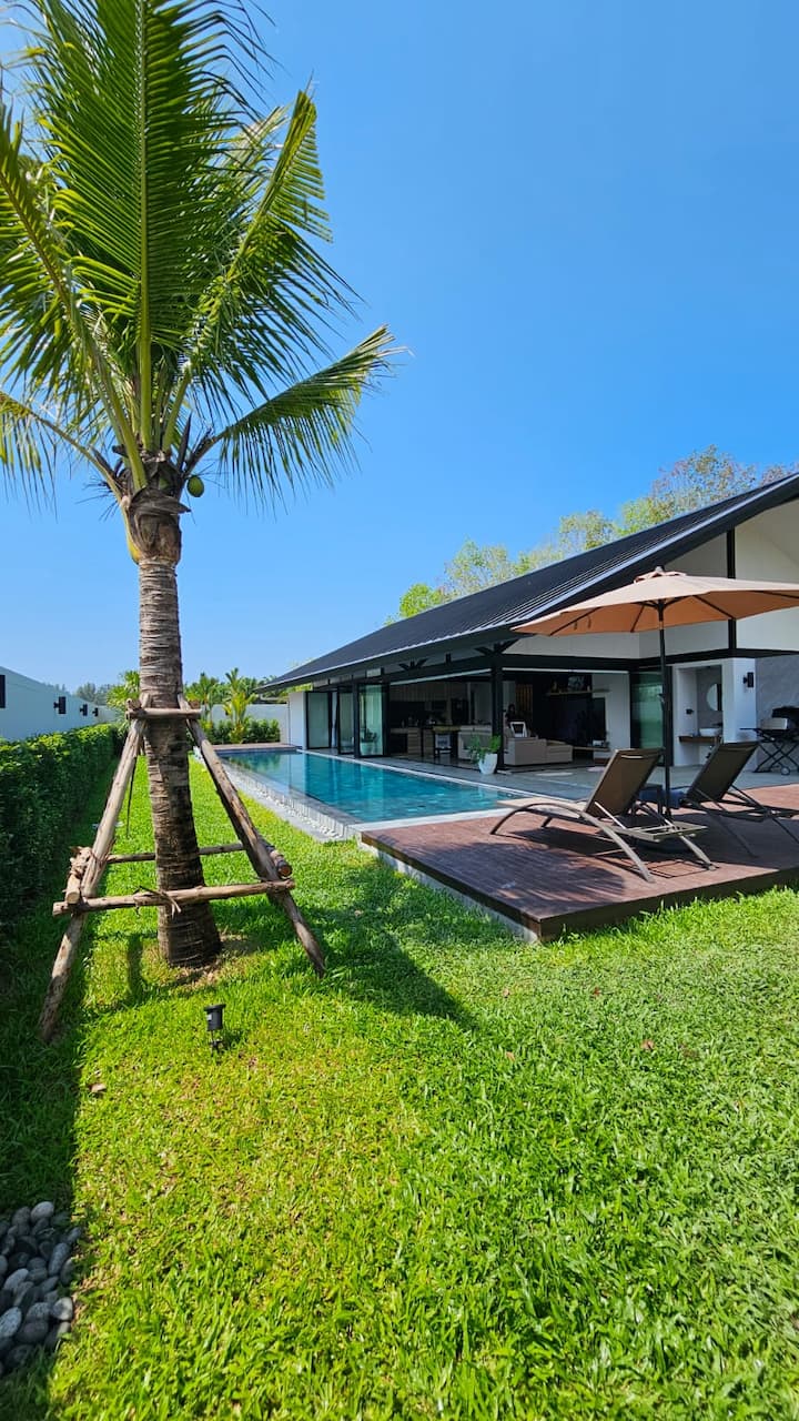 913 Luxury Pool Villa Khaolak