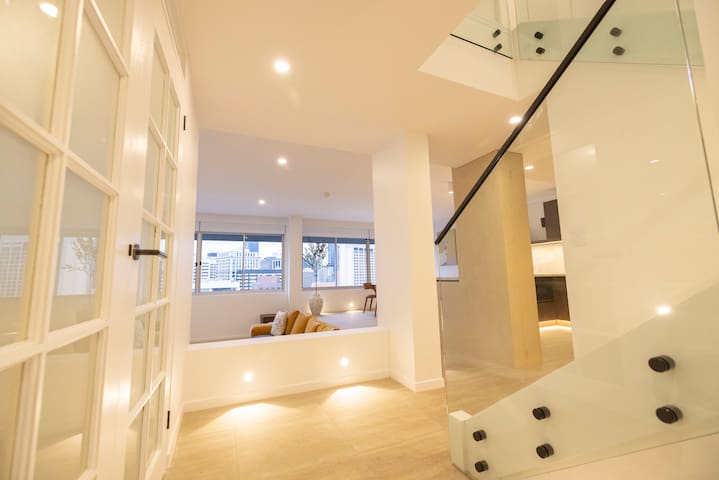 Penthouse – Luxury 2 Storey -3 Bedroom Sky home!