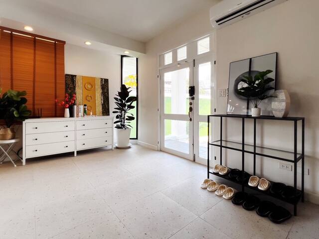 #1 Pool Villa市中心 四面佛near BTS PhromPhong @nana酒吧街 gallery image 4