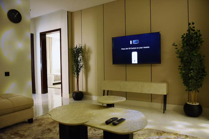 Bellevue Grand | Modern Two-bedroom Home - Jeddah