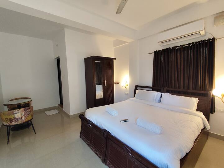 Bedroom 3 image 1