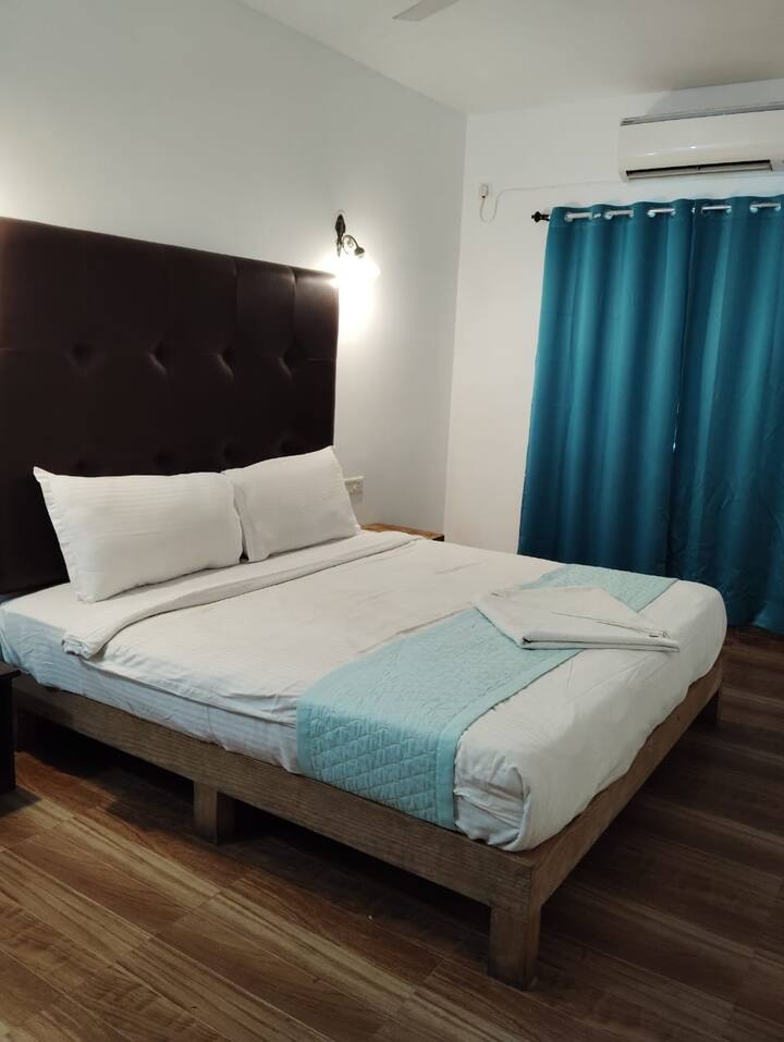 Bedroom 4 image 1