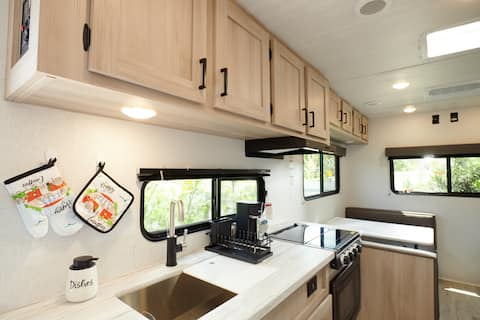 Top performing Airbnb: The RV for romantic couples in Tamiami