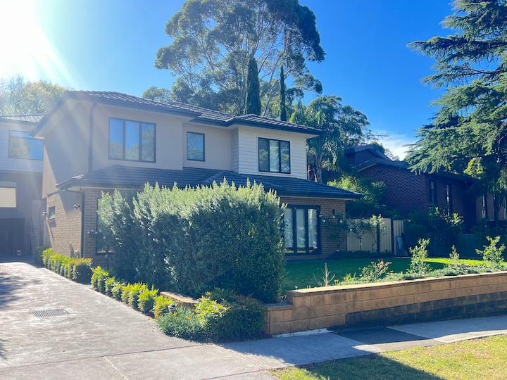 3bd Family Home North Balwyn - Box Hill