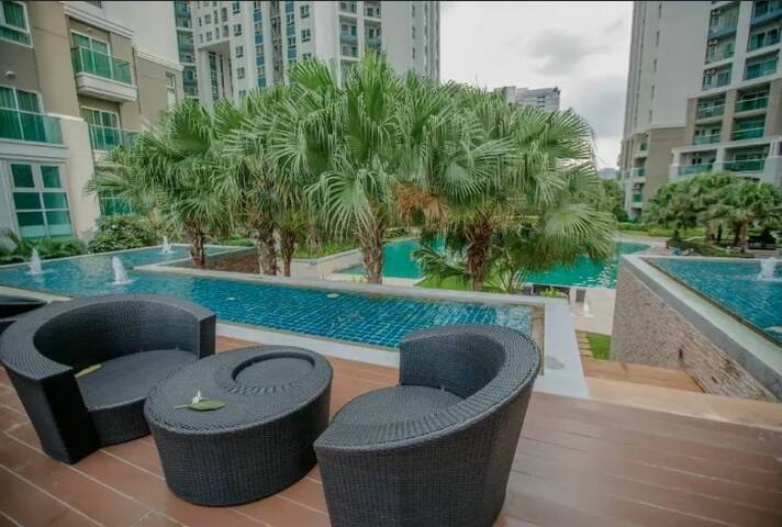 FamilyDuplex3BR3BA/34FL/200M.toMRT&Jodd Fair/Pool gallery image 4