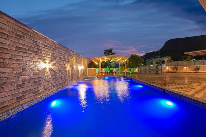 Tito's Villa 6bhk - Lonavla