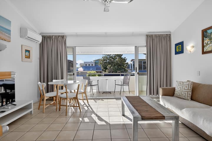 Couples Budget Stay On Noosa Parade! - Noosa