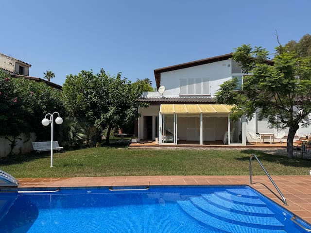 Casa Arizo managed Airbnb listing 2