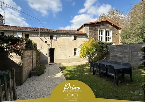 Large, quiet, comfortable nature gîte near Puy du Fou