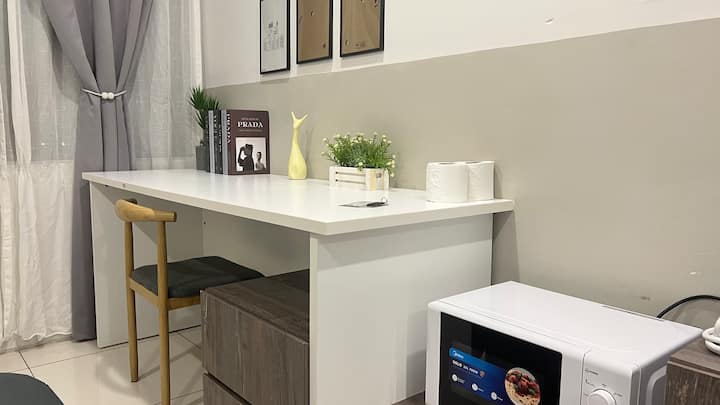 Horizon Suites-klia Xiamen Netflix(own Acc)carpark - Dengkil